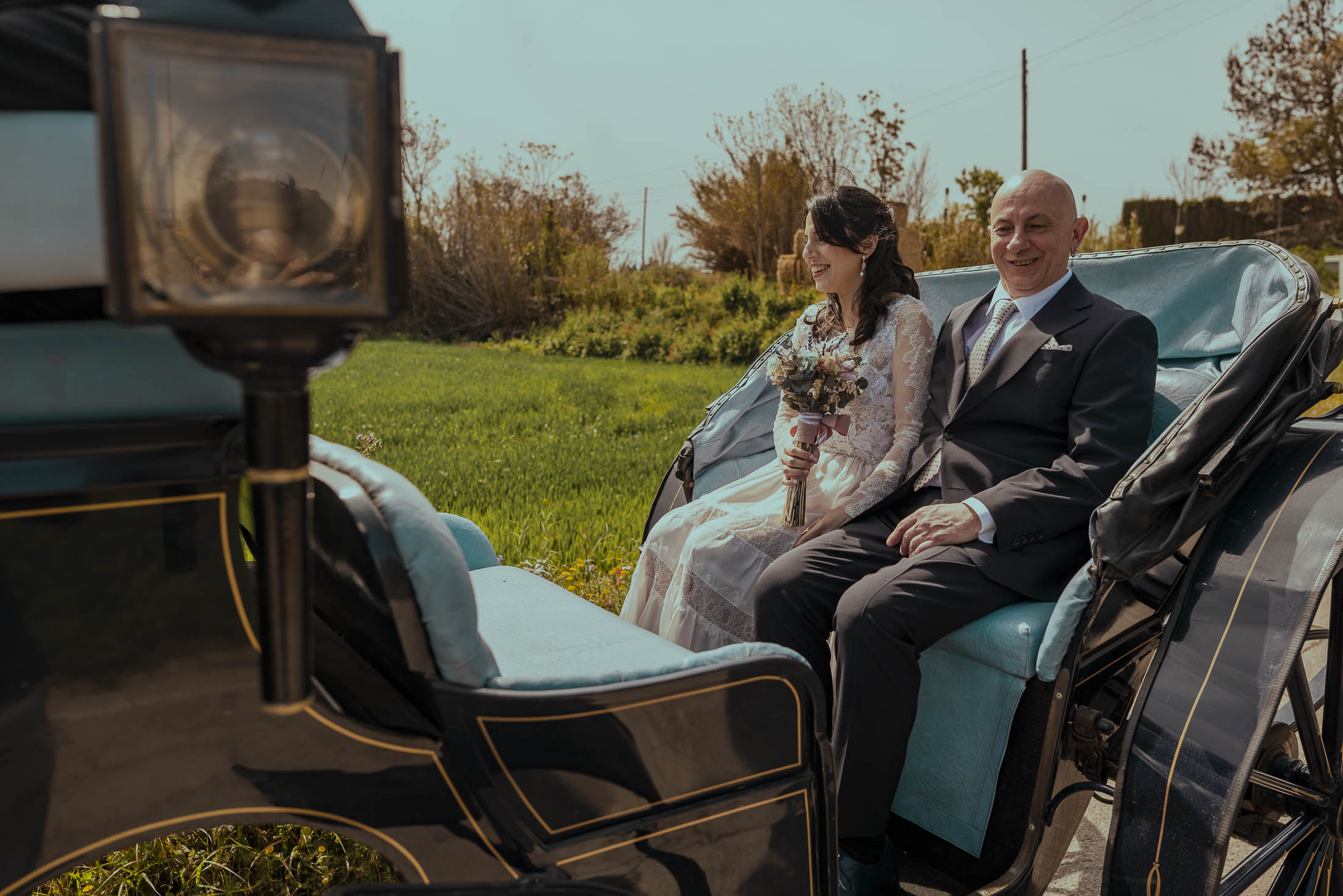 Fotografía de boda en Hacienda Las Flores durante la ceremonia civil de Ibone y Héctor en Zaragoza