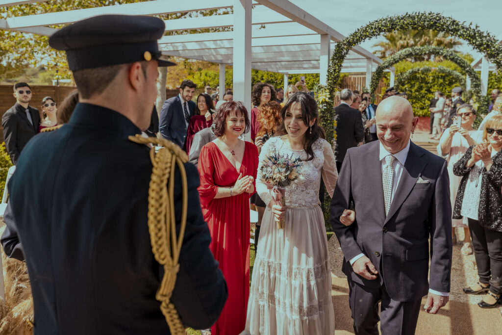Llegada de la novia en un reportaje de fotografía de boda en zaragoza